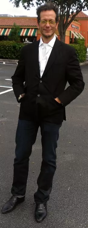 Roberto McCausland Dieppa